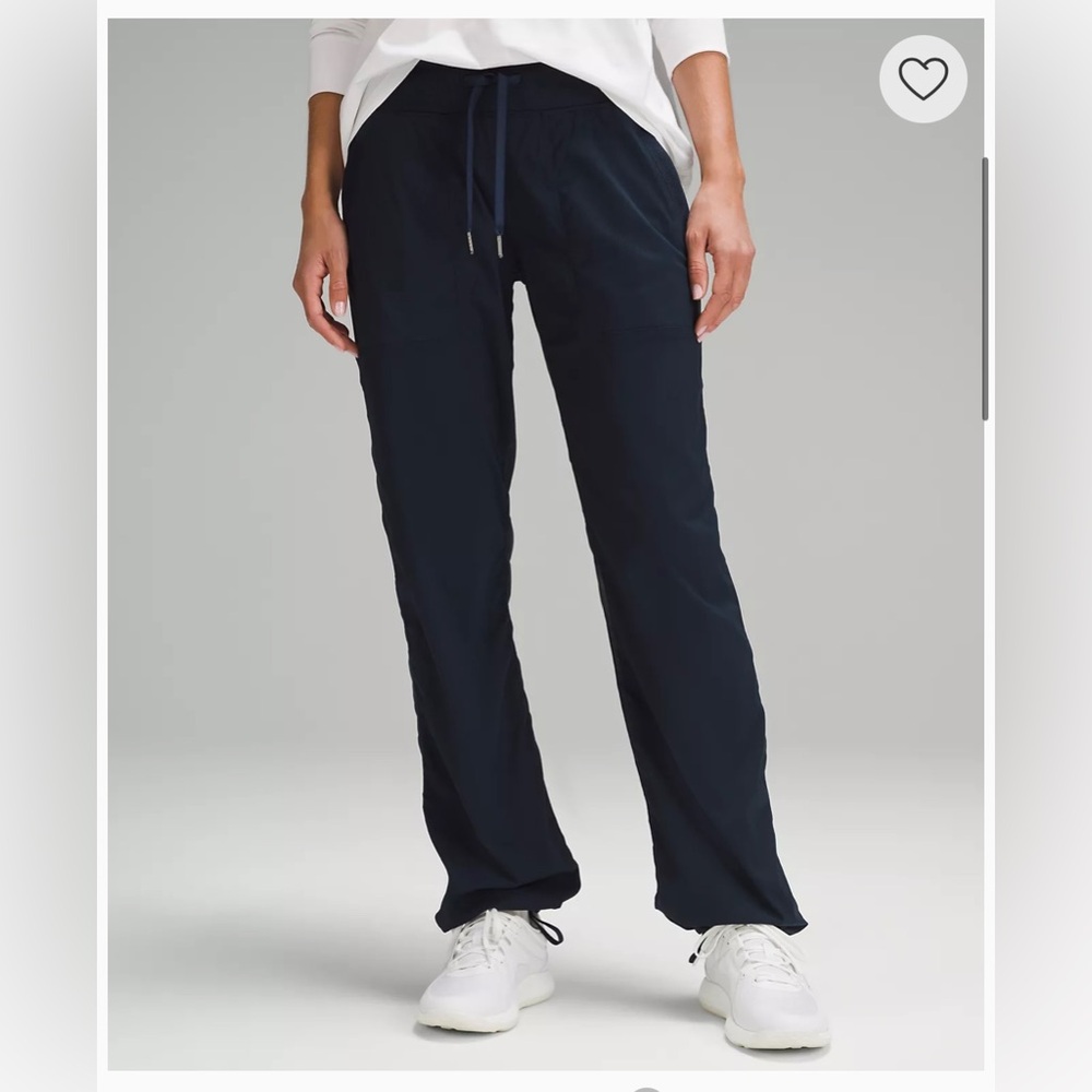 Lululemon true navy dance pants size 6 SHORT